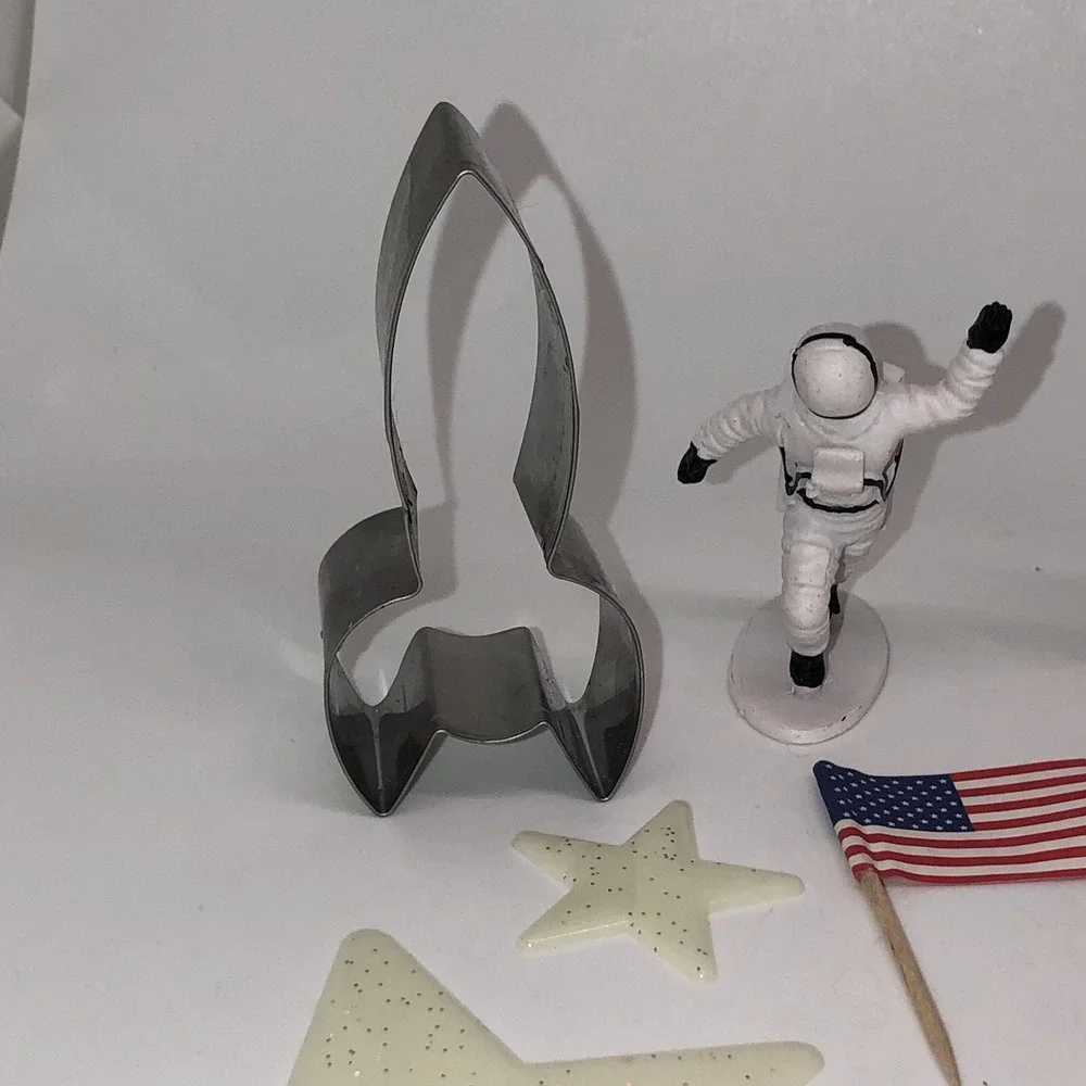 Astronaut Toy Lot Cake Topper Toppers Rocket Moon Cookie Cutters Stars